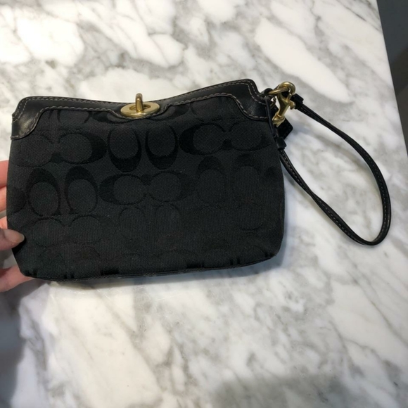 Wristlet - Picture 2 of 4